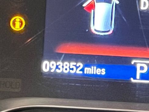 Used 2017 Honda Pilot Touring image 28