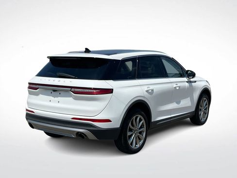 Used 2021 Lincoln Corsair AWD w/ Premium Package image 8