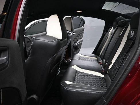 Used 2020 Dodge Charger Scat Pack RWD image 15