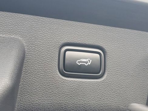 Certified 2023 Kia Sportage X-Line w/ X-Line Premium Package image 8