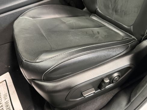 Used 2024 Jeep Grand Cherokee L Altitude image 22