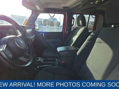 Used 2021 Jeep Gladiator Willys image 11