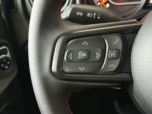 Used 2024 Jeep Gladiator Rubicon image 25