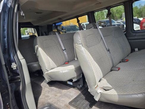 Used 2010 Chevrolet Express 3500 LT w/ LT Preferred Equipment Group RWD image 21