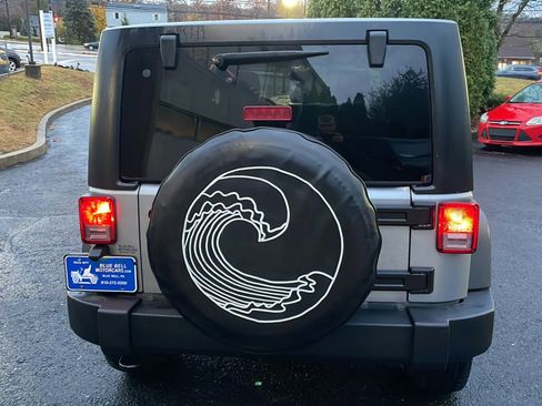 Used 2014 Jeep Wrangler Unlimited Sport w/ Quick Order Package 24S image 5