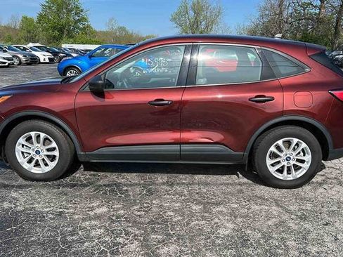 Used 2021 Ford Escape S image 5