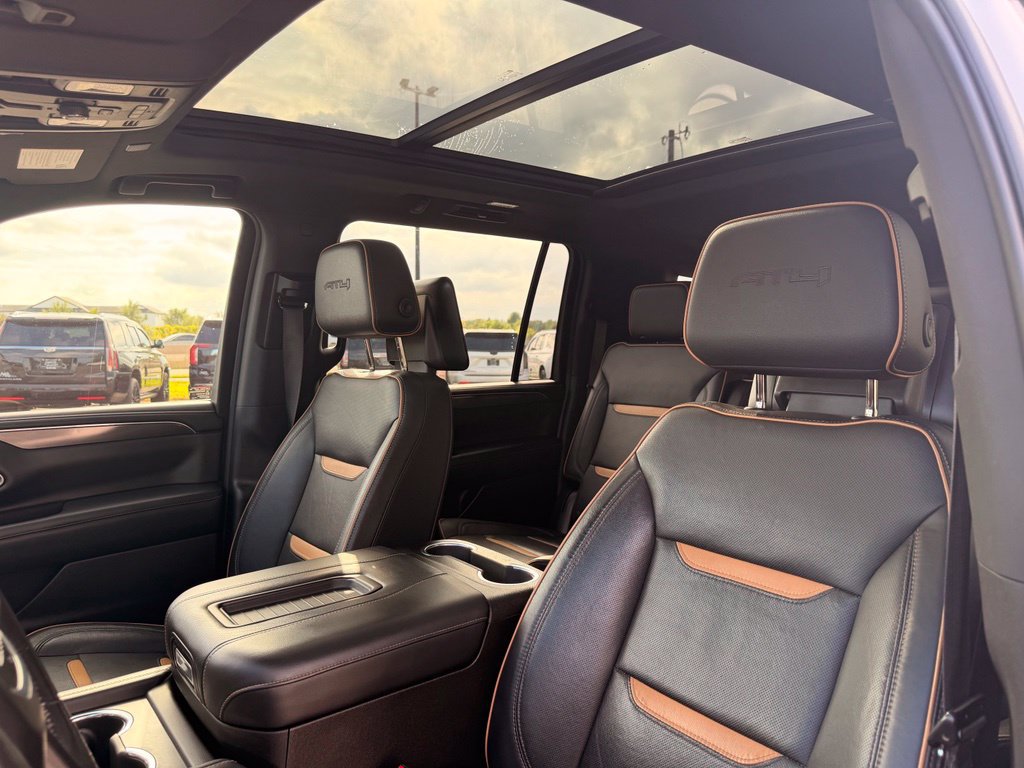 Used 2021 GMC Yukon XL AT4 w/ AT4 Premium Plus Package AWD/4WD image 24