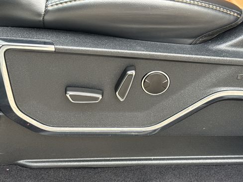 Used 2023 Ford F150 Platinum w/ Equipment Group 701A High image 28