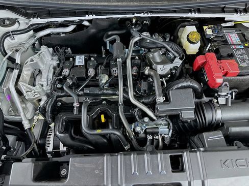 New 2026 Nissan Kicks SV w/ SV Premium Package FWD image 37