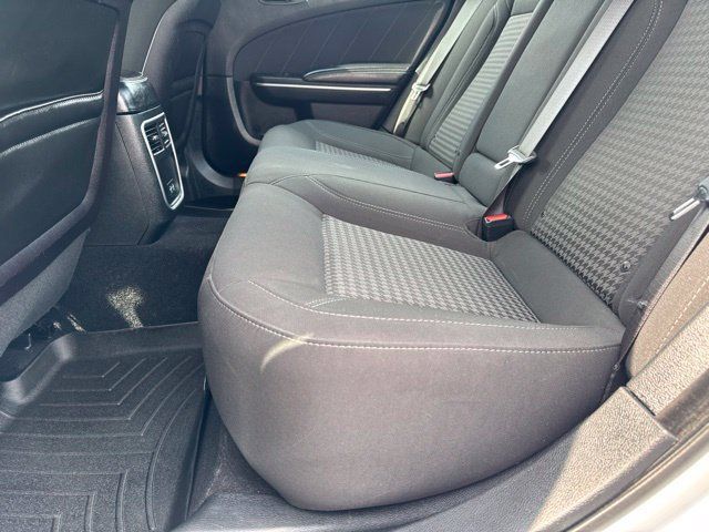 Used 2019 Dodge Charger SXT w/ Cold Weather Package AWD/4WD image 14