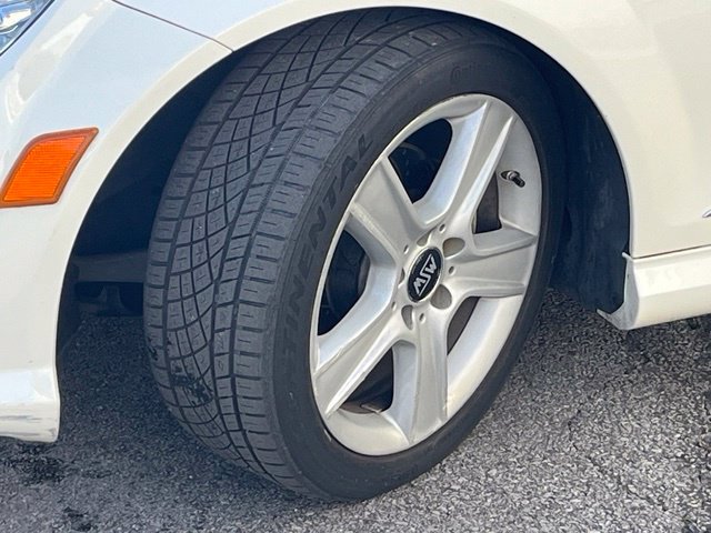 Used 2010 Mercedes-Benz C 300 4MATIC Sedan image 3