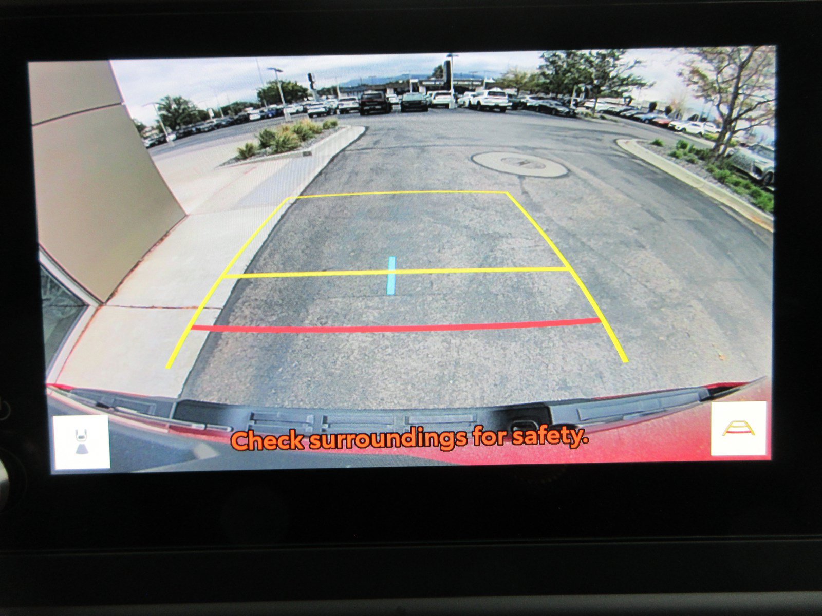 Used 2025 Toyota Tacoma SR5 AWD/4WD image 39