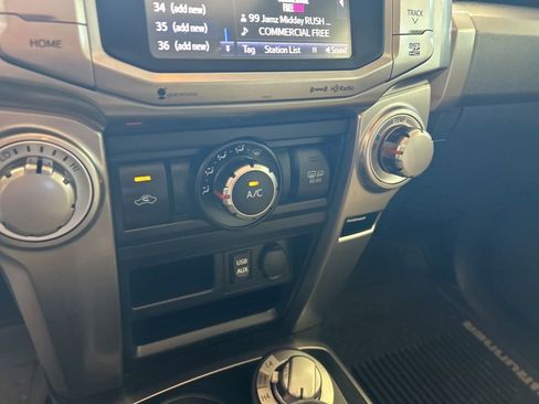 Used 2019 Toyota 4Runner 4WD image 43