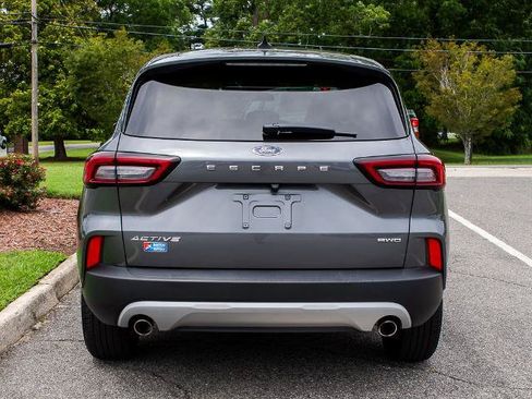 Certified 2024 Ford Escape Active AWD/4WD image 4