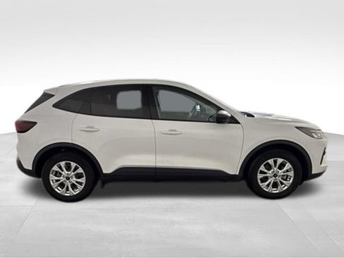 Used 2025 Ford Escape Active FWD image 9
