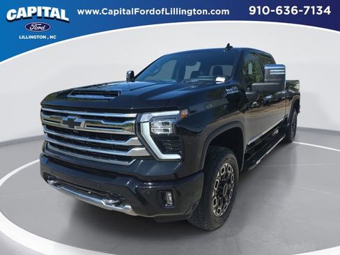Used 2024 Chevrolet Silverado 2500 High Country w/ High Country Premium Package AWD/4WD image 1