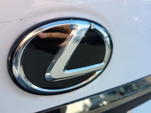 Used 2022 Lexus ES 350 F Sport image 18