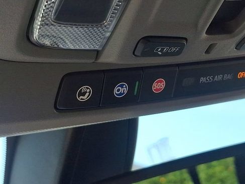 Used 2019 GMC Sierra 1500 SLT w/ SLT Premium Package AWD/4WD image 27