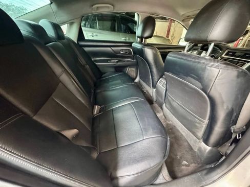 Used 2018 Nissan Altima 2.5 SL FWD image 16