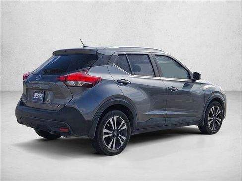 Used 2018 Nissan Kicks SV FWD image 5