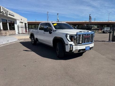 Used 2025 GMC Sierra 2500 Denali w/ Denali Reserve Package AWD/4WD image 24