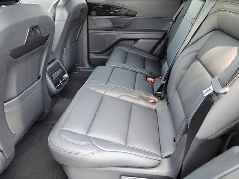 New 2025 Lincoln Nautilus Premier w/ Jet Appearance Package image 7