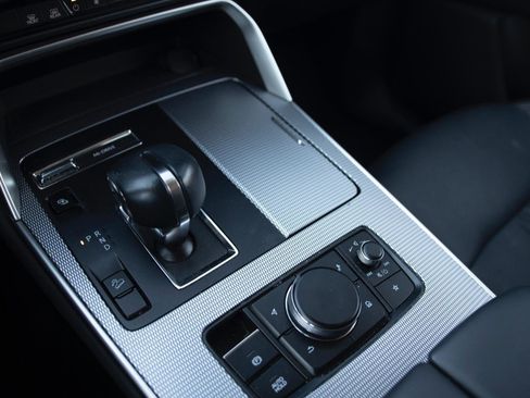 Used 2024 MAZDA CX-90 Plug-In Hybrid w/ Preferred image 10