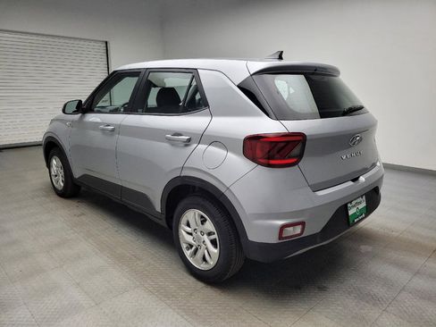 Used 2021 Hyundai Venue SE FWD image 5