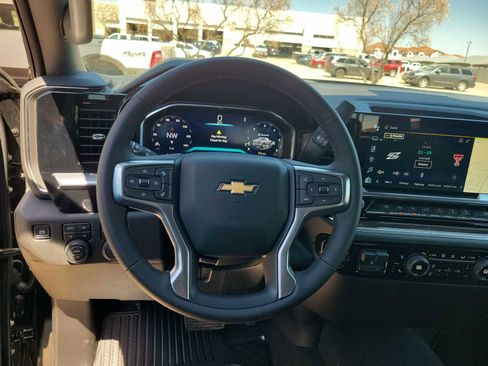 New 2026 Chevrolet Silverado 1500 LT w/ Z71 Off-Road Package AWD/4WD image 19