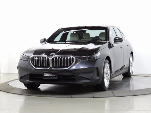 Certified 2025 BMW 530i xDrive image 4