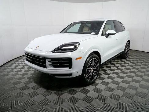 New 2026 Porsche Cayenne image 1