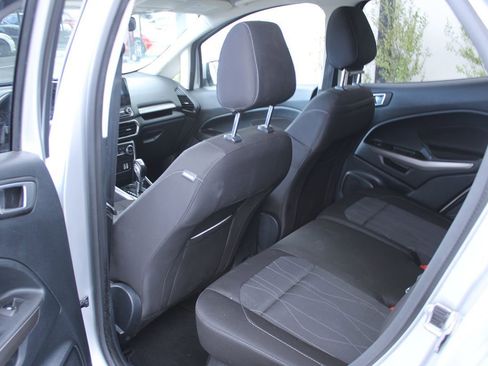 Used 2019 Ford EcoSport SE w/ SE Convenience Package image 18