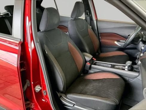 Used 2024 Nissan Kicks SR FWD image 19