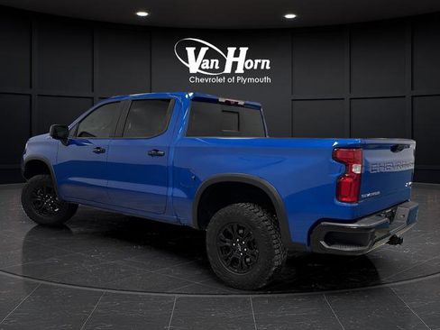 Used 2022 Chevrolet Silverado 1500 ZR2 w/ Technology Package image 3