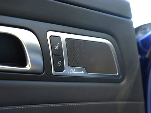 Used 2017 Mercedes-Benz AMG GT Coupe image 13