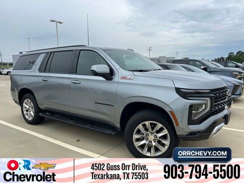 Used 2025 Chevrolet Suburban Z71 AWD/4WD image 1