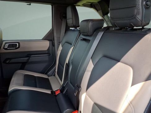 Used 2024 Ford Bronco Wildtrak AWD/4WD image 16
