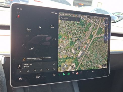 Used 2022 Tesla Model Y Performance AWD/4WD image 13