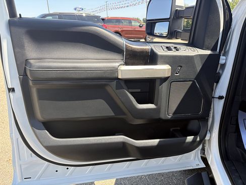 Used 2022 Ford F250 Lariat AWD/4WD image 28