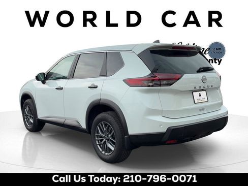 Certified 2025 Nissan Rogue S image 5