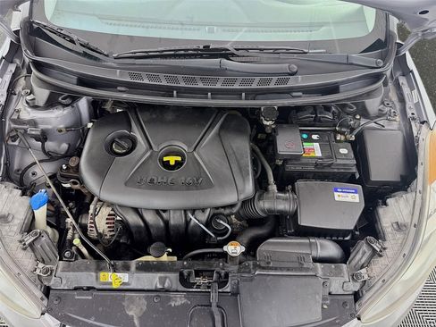 Used 2012 Hyundai Elantra GLS FWD image 26