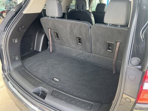 Used 2018 Buick Enclave Essence w/ Trailering Package image 8