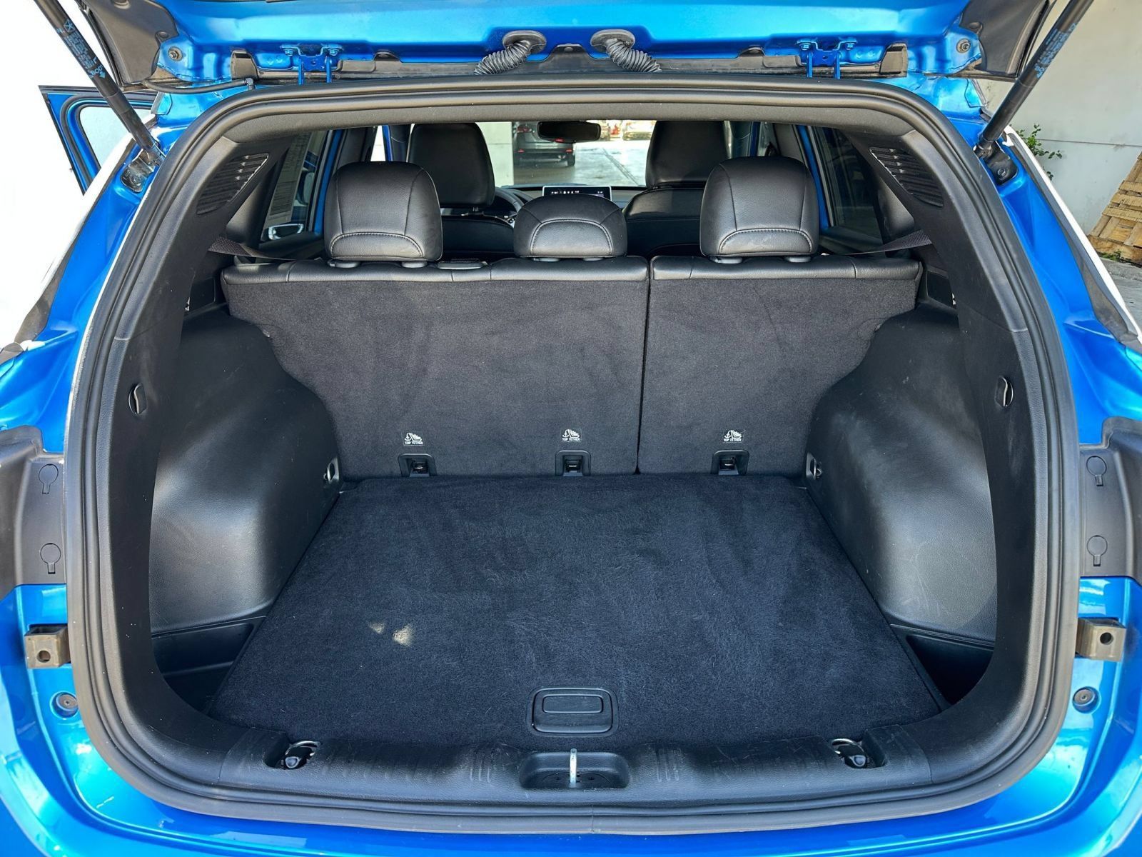 Used 2025 Jeep Compass Limited AWD/4WD image 31