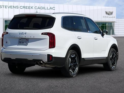 Used 2024 Kia Telluride S FWD image 3