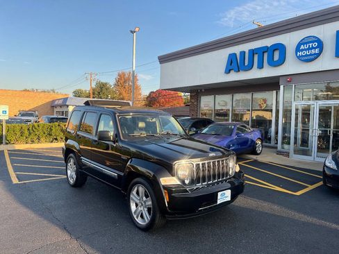 Used 2012 Jeep Liberty Limited Jet w/ Comfort/Convenience Group image 3