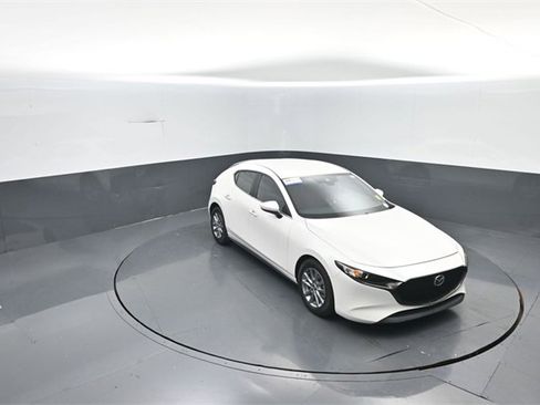 Used 2021 MAZDA MAZDA3 s image 23