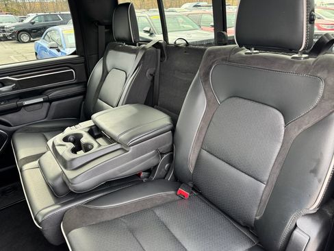 Used 2025 RAM 1500 Laramie AWD/4WD image 38