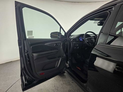 Used 2022 Honda Pilot TrailSport image 21