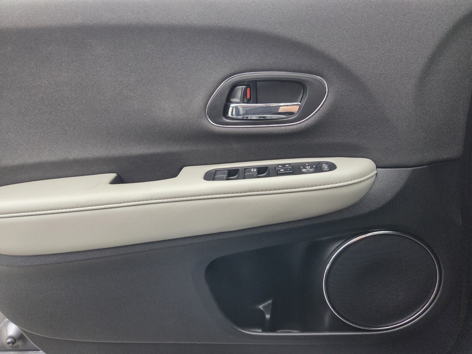 Used 2019 Honda HR-V EX image 21