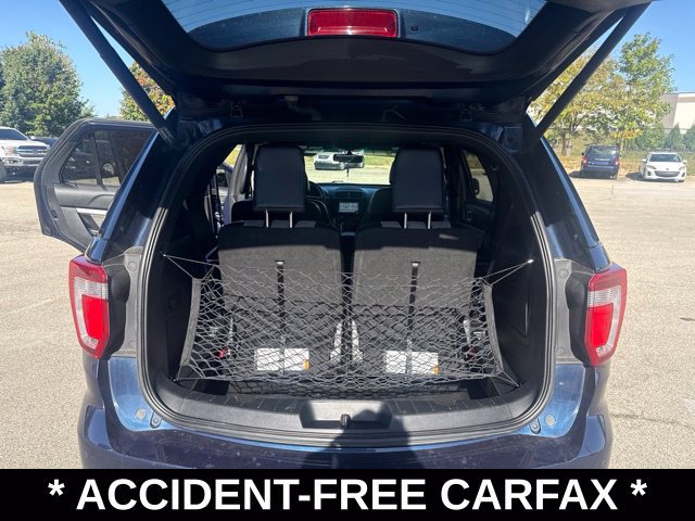Used 2017 Ford Explorer XLT w/ Equipment Group 202A FWD image 13